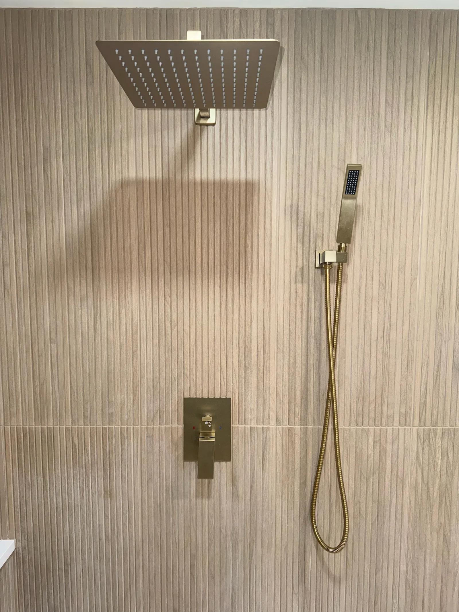 Walk-in shower and freestanding tub design